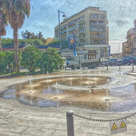 לינה וארוחת בוקר Antares 4*