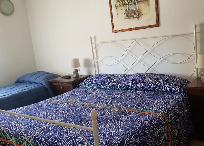 Antares ベッド・アンド・ブレックファスト 3*